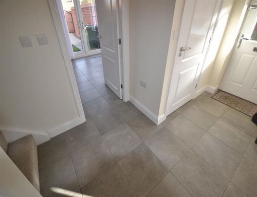 3 Bedroom Semi Detached To Let - Photo 1