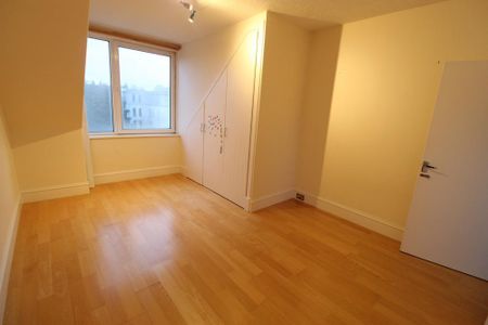 4 bedroom flat to rent - Photo 5