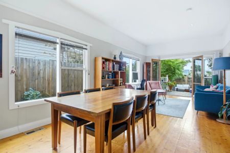 THIS PROPERTY FEATURES: - Photo 3