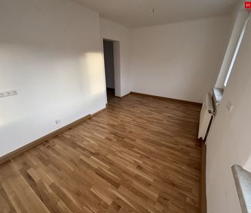 Außergewöhnliche 4-Zimmer-Familienwohnung in idyllischer Grünlage: ... - Photo 1