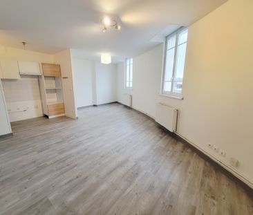 Location Appartement 4 pièces 75m² - Photo 1