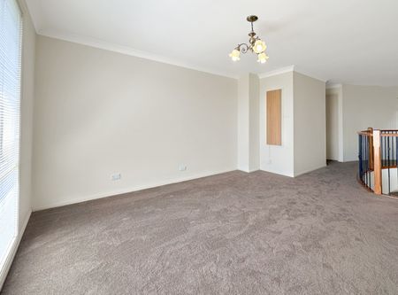 12 Lemongum Place, Quakers Hill NSW 2763 - House For Rent | Domain - Photo 5