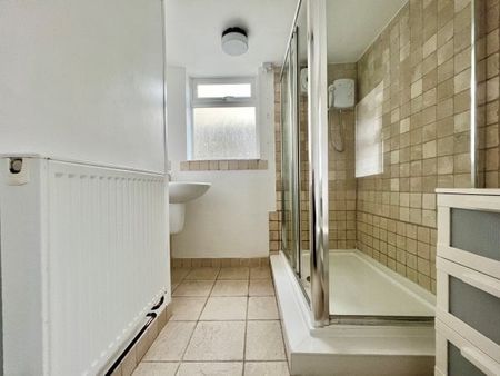 Clive Road, Portsmouth - Photo 4