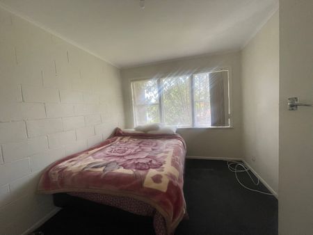 MANUREWA, 1 BEDROOM - Photo 3