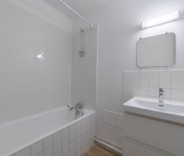 Location Appartement 4 pièces 72m² NANTES 44100 - Photo 4
