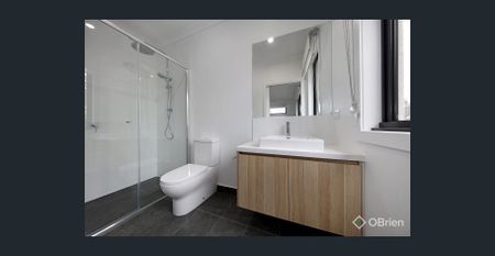 Modern 4-Bedroom Townhouse in Prime Clayton Location - Photo 5