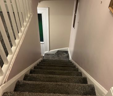 Room in a Shared House, Tynwald Drive, LS17 - Photo 5