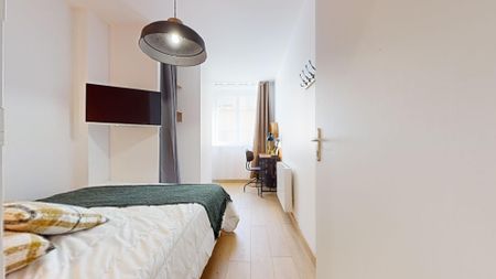 ROYET Roommate 2 Bedrooms at Saint Etienne - Photo 5