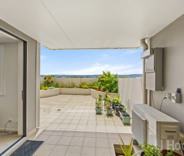 Modern One Bedroom Apartment - Photo 1