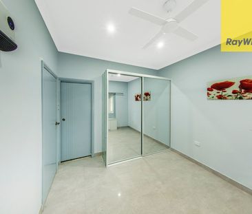 Spacious Five Bedroom 2-Storey Family Living In Leafy Pocket - Photo 2