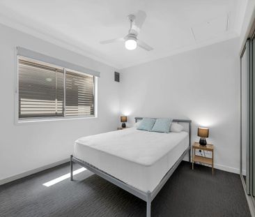 Fully Furnished Sanctuary - Photo 5