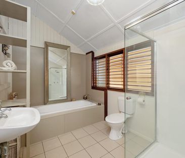 Beautiful Queenslander in Prime Hermit Park Location - Photo 6
