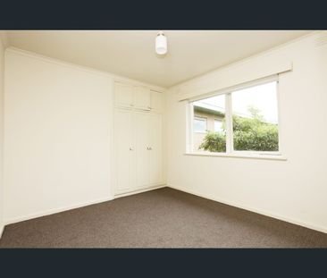 12/799 Burwood Road, Hawthorn East, Vic 3123 - Photo 2