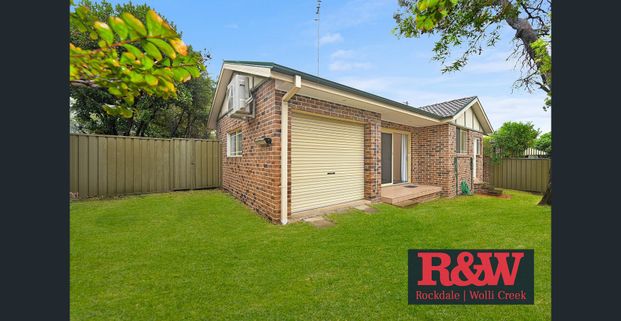 3-Bedroom Villa with Modern Comforts - Photo 1