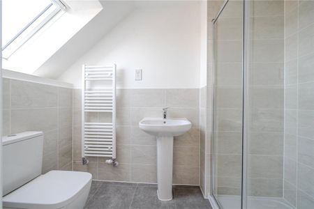 3 bedroom terraced house to rent - Photo 4