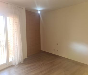 Piso de alquiler en Avenida de Los Voluntarios, 65, Casa Amarilla - Photo 1