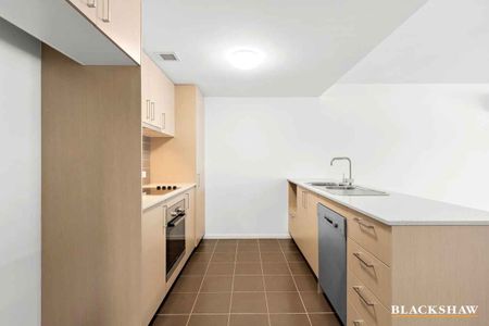 Two Bedroom Apartment Located In The Heart Of Braddon. - Photo 3