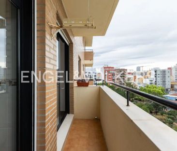 Valencia Capital - Photo 3