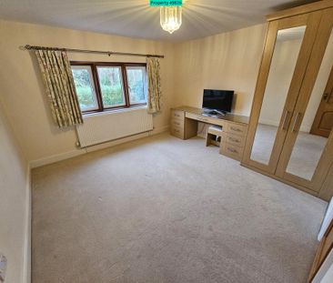 4 bedroom semi-detached house to rent - Photo 4