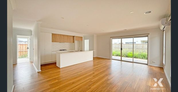 Stylish 4-Bedroom Family Home with Ensuite, Open-Plan Living & Alfresco - Photo 1