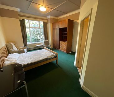 1 bedroom Studio to let - Photo 2