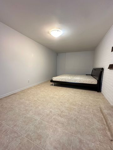 For Lease - 218 Finch Avenue Unit# Main, Toronto, Ontario - Photo 5