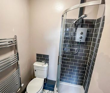 Orford Lane - Warrington - WA2 - Photo 4