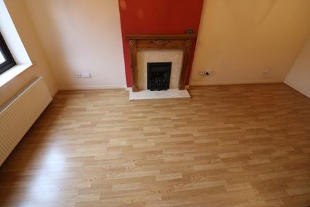 2 bedroom semi-detached house to rent - Photo 2