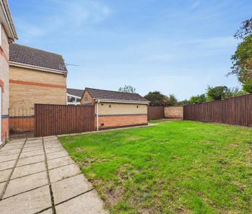 3 bedroom detached house to rent - Photo 2