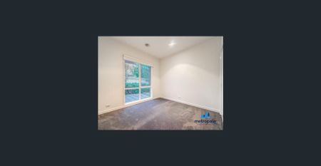 DELIGHTFUL HOME IN PRIME LOCATION - Photo 5