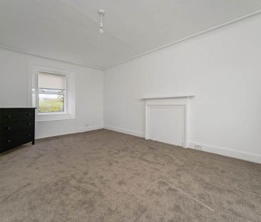 3 bedroom detached house to rent - Photo 4