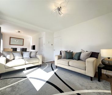 33, Woodville Court, Leeds, West Yorkshire, LS8 1JA - Photo 1