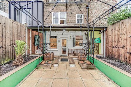 1 bedroom flat to rent - Photo 5