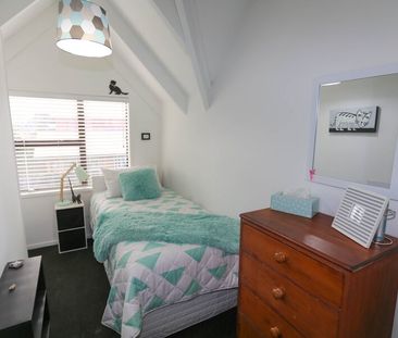 Spacious & Private 4-Bedroom Home in Prime Upper Riccarton Location - Photo 6