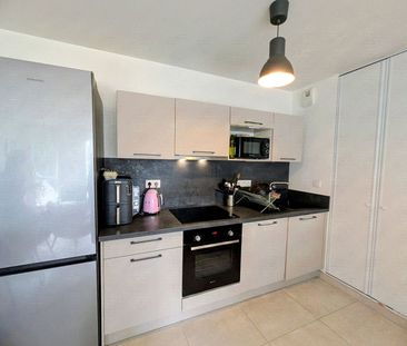 Location Appartement 3 pièces 64m² - Photo 3