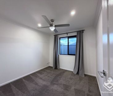 Renovated Modern Low-Set House, Perfect for Couple & Family - Photo 4