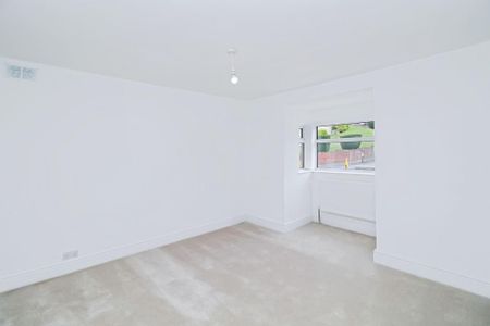 4 bedroom bungalow to rent - Photo 3