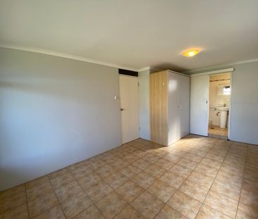 Home For Rent - Photo 5