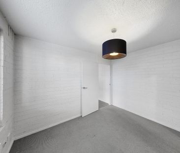 Updated Ground Floor Apartment - Photo 3