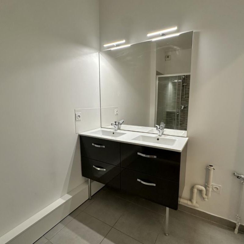 Location Appartement 3 pièces 66m² BORDEAUX 33800 - Photo 1