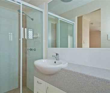 Affordable Studio Apartment in Loganlea suitable for one person. - Photo 6