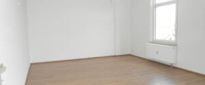 Antonstr. 20, Wohnung 6 ~~~ Balkon, Tageslichtbad mit Wanne und Dusche, Gäste-WC, Abstellraum, Keller - Photo 1