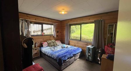 Three bed Lockwood home - Photo 4