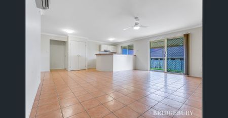 Superb Family Residence in the Heart of Narangba - Photo 2