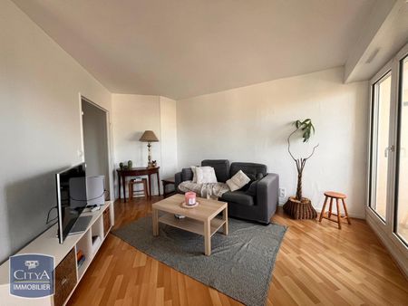 Location Appartement 3 pièces 62m² LAVAL 53000 - Photo 2