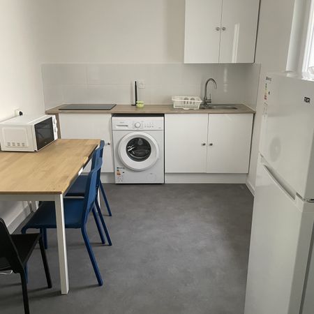 Location Appartement 1 pièce 25m² LE CREUSOT 71200 - Photo 3