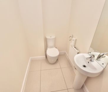 3 bed Terraced in Rainbow Road Erith, Dartford, DA8 2BT - Photo 6