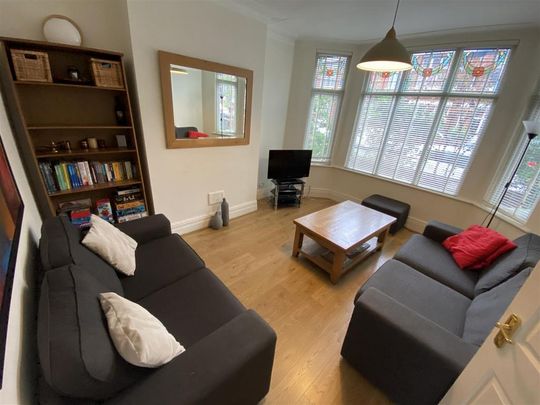 1 bedroom in a house share to rent - Photo 1