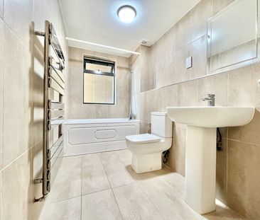 2 Bed Flat, Charter House, IG1 - Photo 6