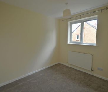 2 bedroom semi-detached house to rent - Photo 3